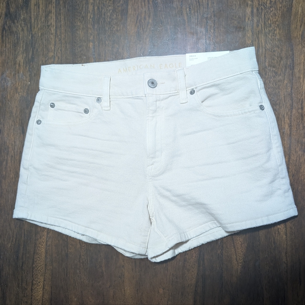 American Eagle Outfitters Cream High-Rise Denim Shorts Relaxed Fit
